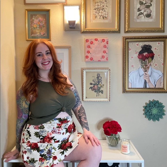 Meet your Posher, Miranda - Picture 2 of 3